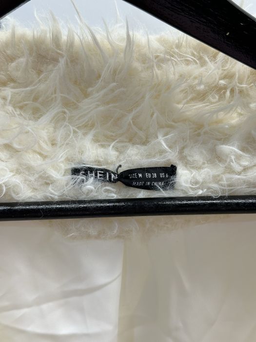 Еко шубка Shein M