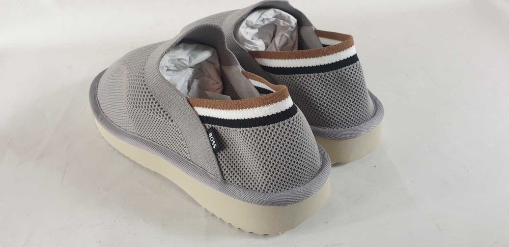 pantofle kapcie domowe   HUGO boss  44