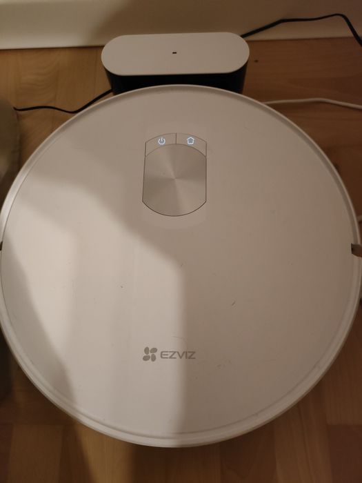 Robot sprzątający / odkurzacz  EZVIZ RC3
