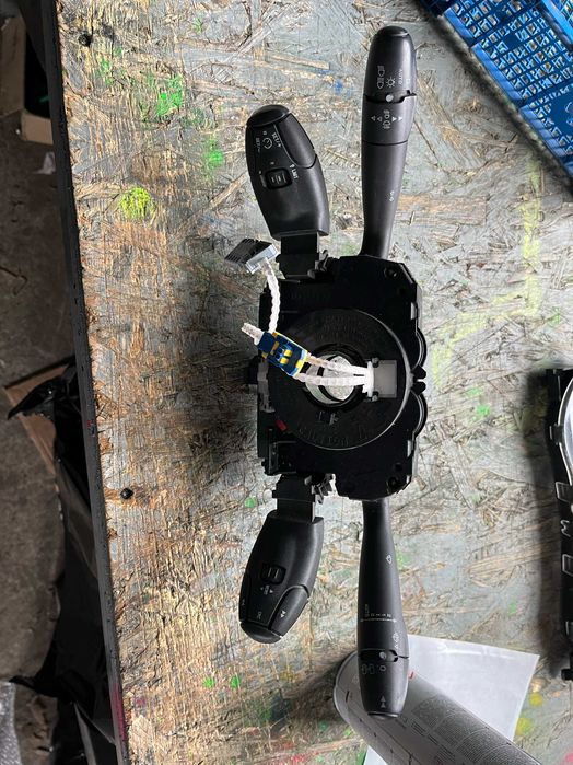 Przełącznik zespolony manetki 966.624.47XT Berlingo II Partner II