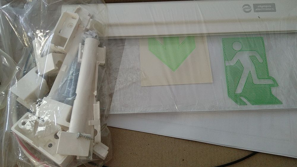 Letreiro saida e emergência