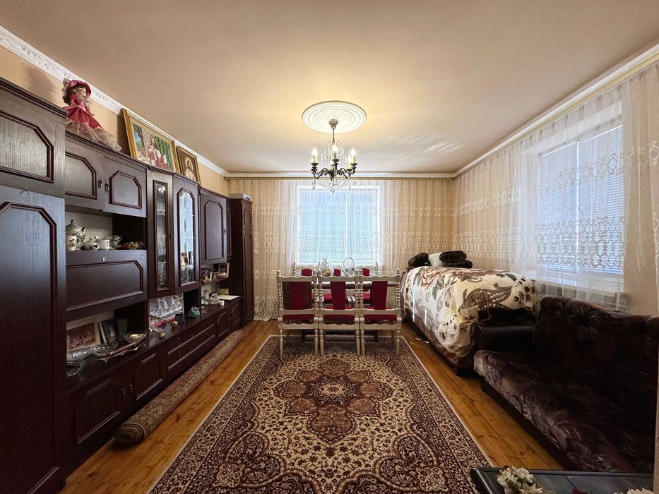 Готовий до проживання будинок в Тисмениці!