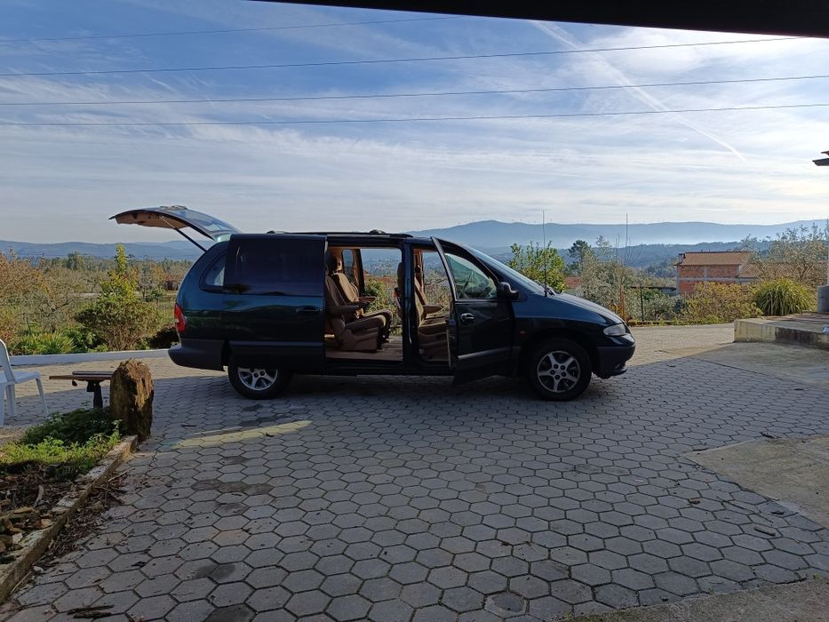 Chrysler grand voyager 3.3