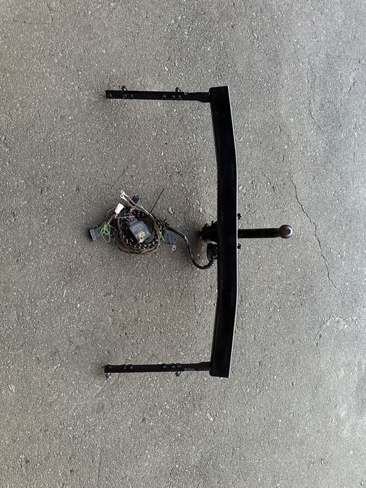 Фаркоп форкоп шкода фабія 2 skoda Fabia 2007/2014 рік оригінал