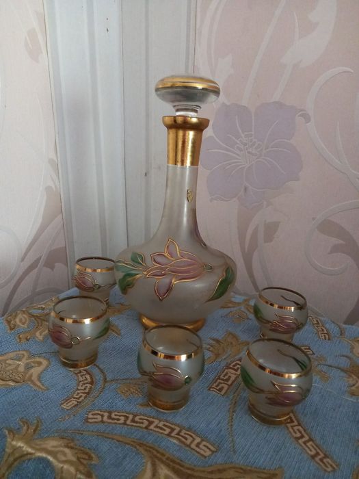 Продам стекляний набор