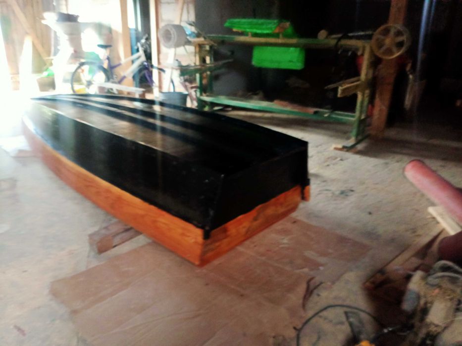 Łódka wędkarska drewniana sosnowa