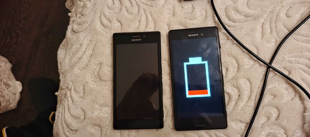 Лот телефонов и планшетов