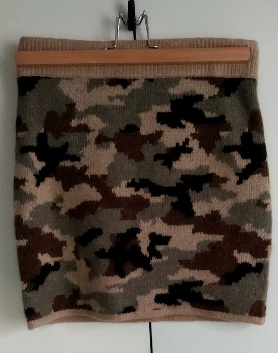 Sweterkowa spódniczka mini moro C&A rozmiar M