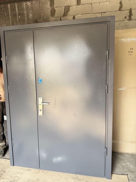 Двери утепленные антикорзиная покраска