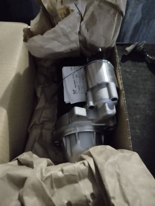 Стартер Мерседес новий