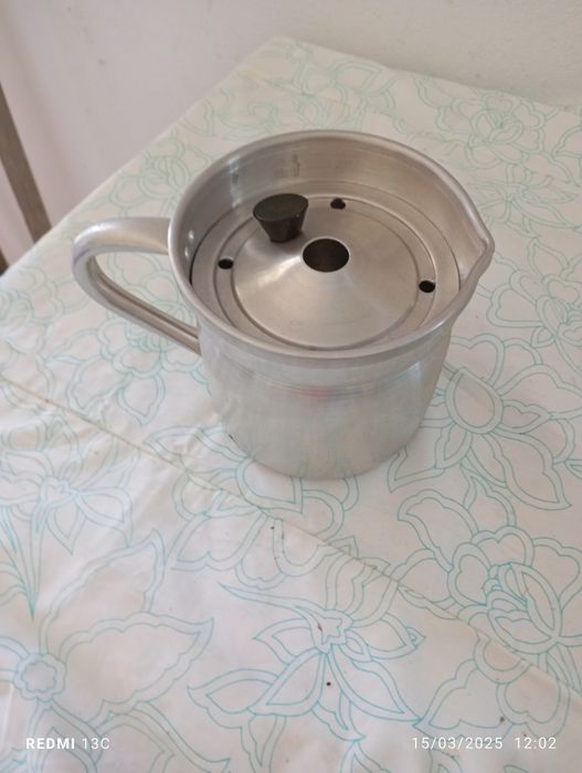 Conjunto de fervedor de alumínio e ralador novos