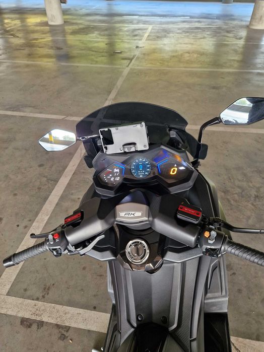 Maxi Scooter Kymco AK 550