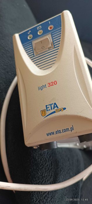 UPS Eta Light 320