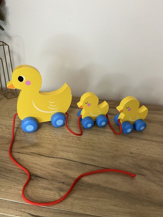 Деревяні іграшки каталка кубики посуд фрукти