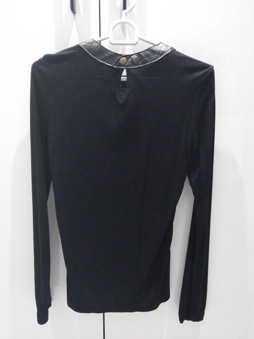 czarna ciekawa bluzka r.40