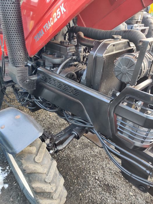 Terra trac Foton  25 z pługiem do śniegu Lovol / Foton 254