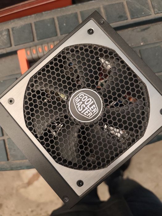 Fonte de alimentação Cooler Master V1000  80 Plus Gold