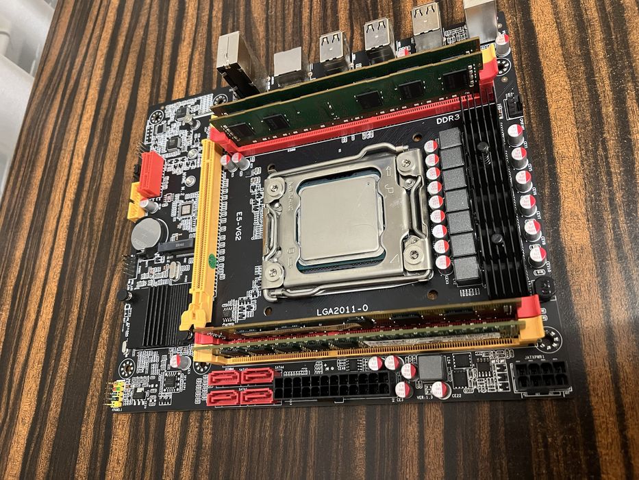 Материнська  плата X79_Vg2 + процесор E5-1650v2+ 16 гб памяті