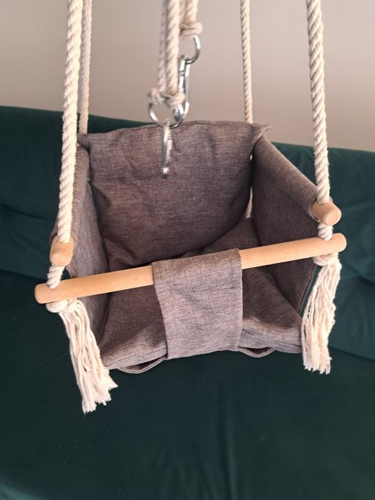 Hustawka wewnętrzna z mocowaniami dla dzieci