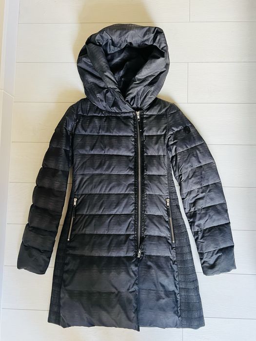 Пальто женское Armani( оригинал)