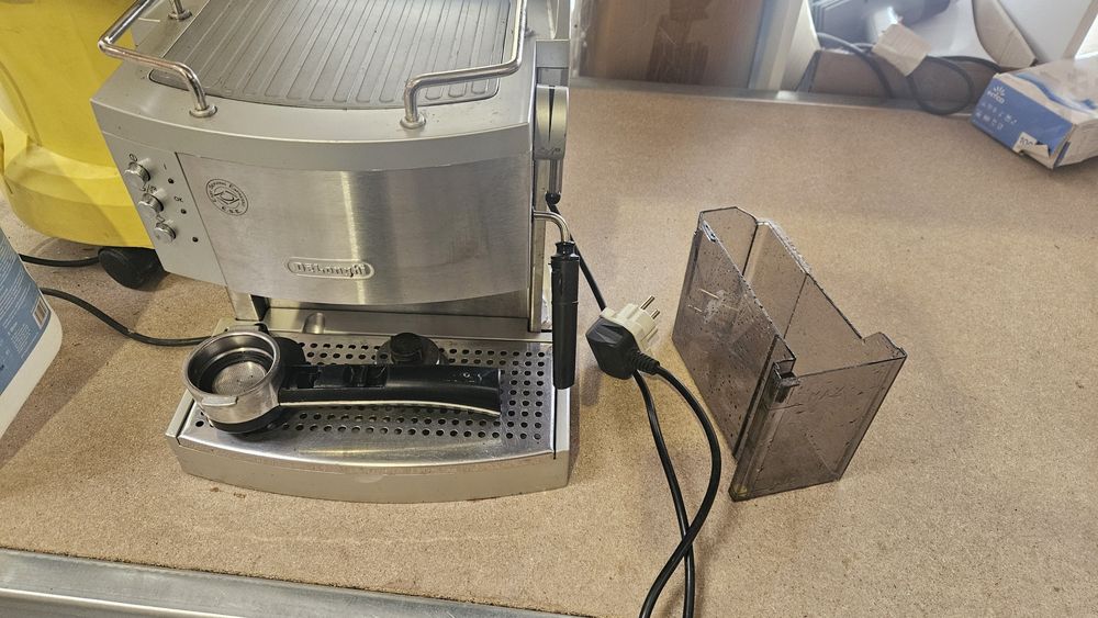 Ekspres do kawy delonghi kolbowy para