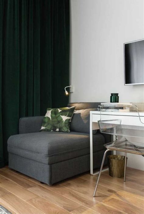 Две комнаты в частном доме, участок.