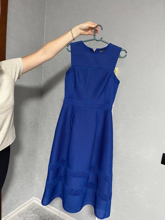 Синя сукня жіноча довга