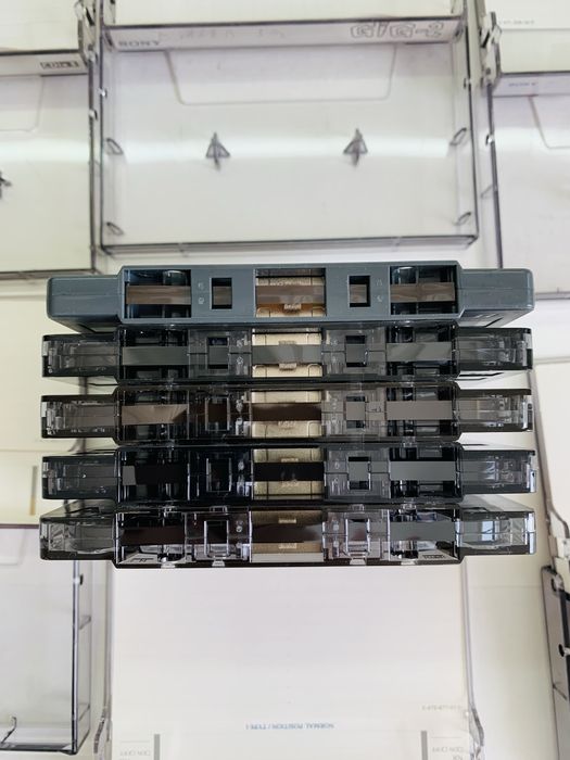 Аудіокасети Sony, Scotch, Victor, Maxell