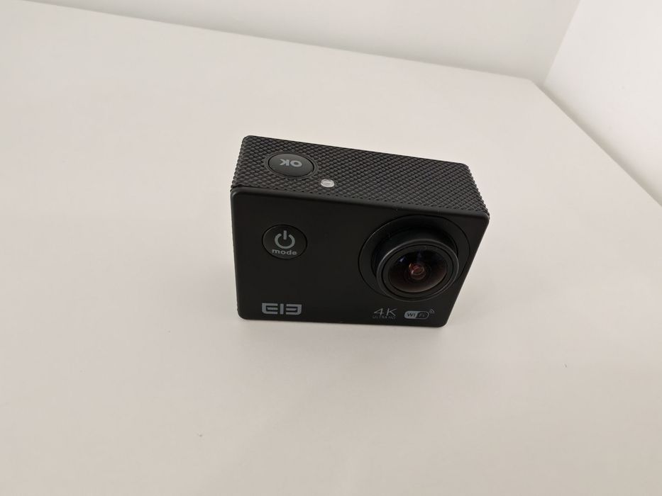 Action Cam 4K c/ Kit Completo de Acessórios