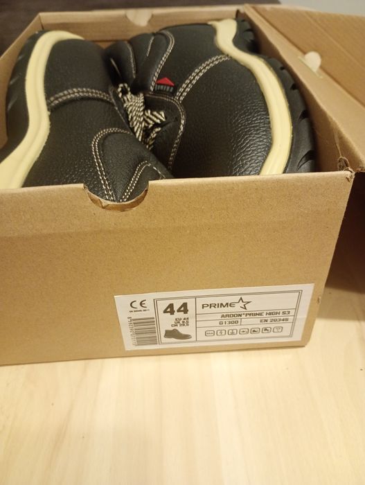 Nowe buty robocze BHP