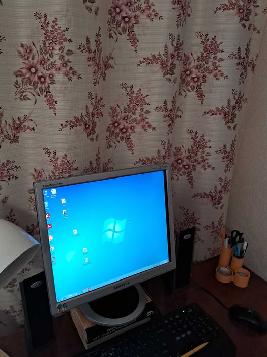 Монітор  Samsung