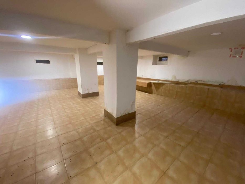 Espaço comercial no Dafundo