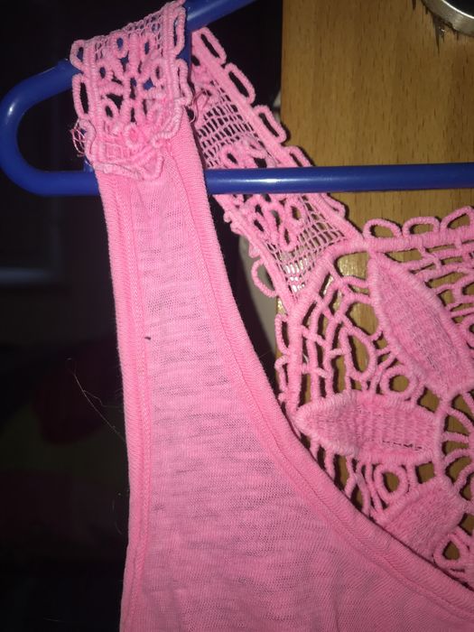 T-shirt rosa, manga cava