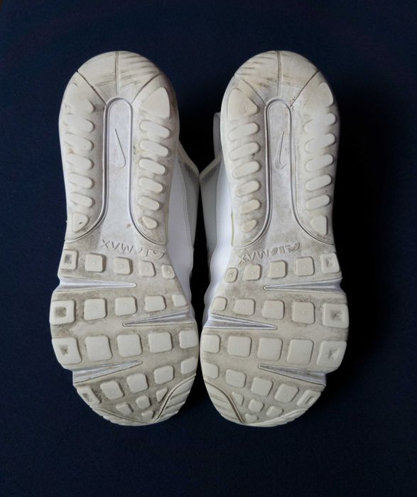 кроссовки Nike Air Max 2090 размер 40,5 стелька 25,5 см.
