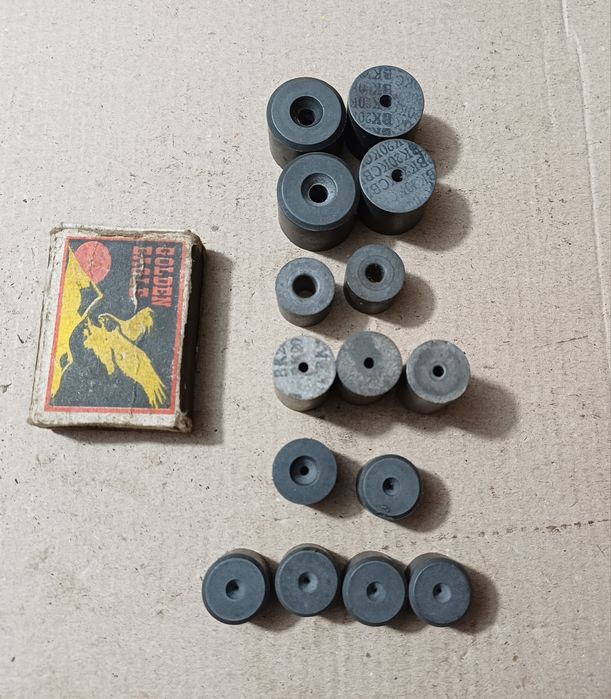 Пристрій для вимірювання різьбових кілець ИП-4М бабка заточного станка