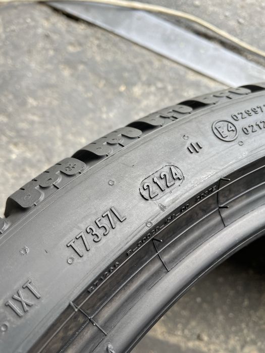 265/35 R19 Pirelli PZero Winter (Германія) 2шт./ 2024 рік./ як нові