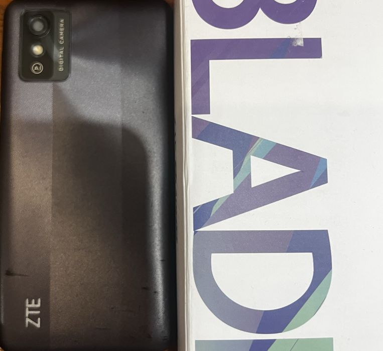 Телефон смартфон ZTE Blade