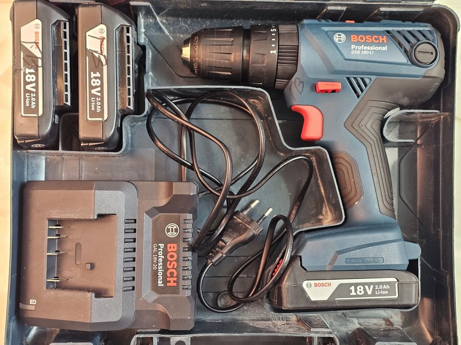 Шуруповерт Bosch Professional GSB 180-LI 18V (Ударний, 3 акуми 2.0Ah, кейс)