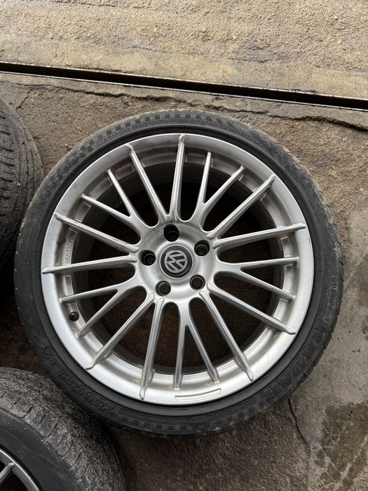 Jantes DOTZ 18 5x112 et35 8j 4 pneus novos