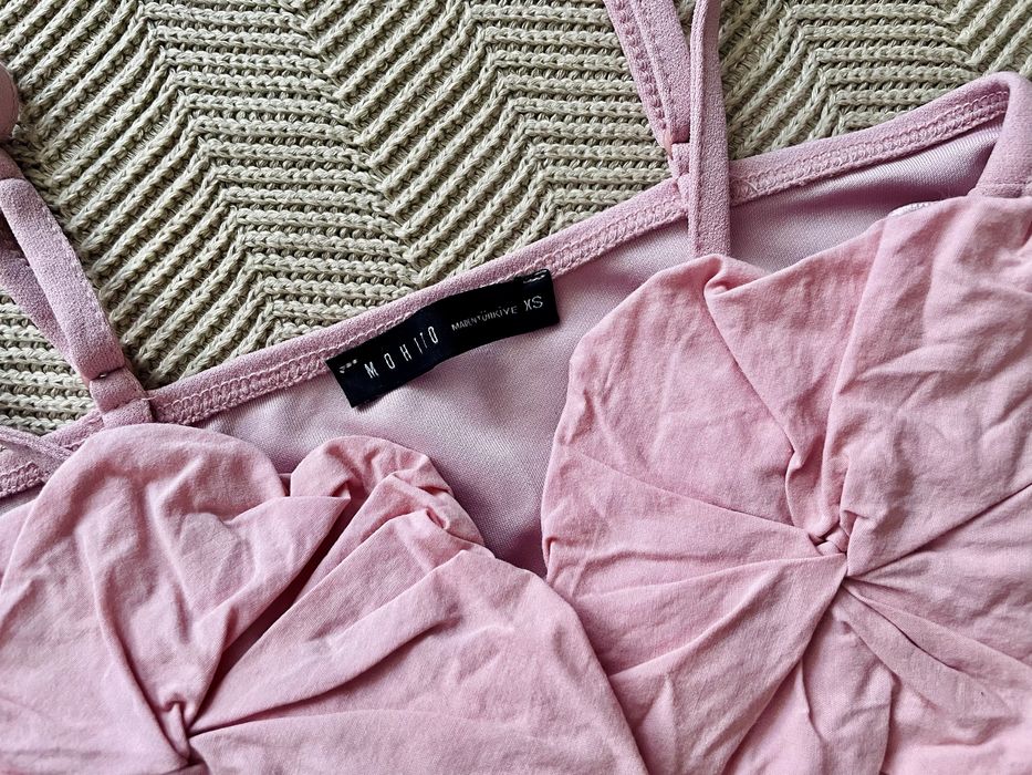 Wyprzedaż top róże 3d mohito XS