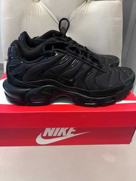 Nike Air Force Max TN Czarny R.40