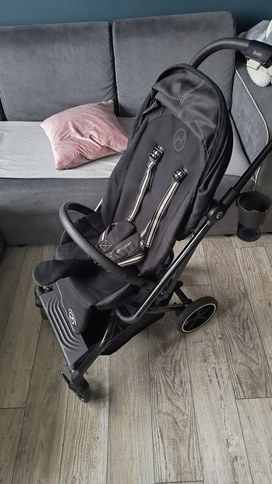 Wózek spacerówka Cybex Eezy S Twist+ 2 BLK Magic Black
