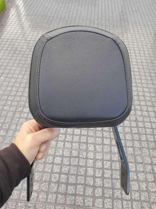 Encosto GIVI rebel 500