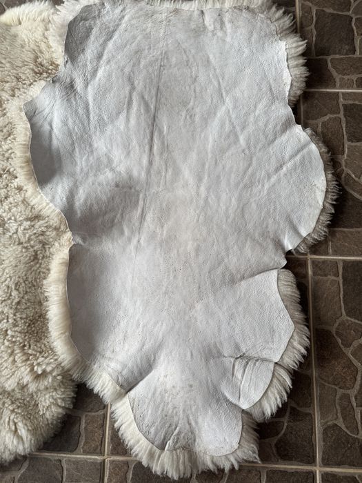 Натуральна овеча шкура