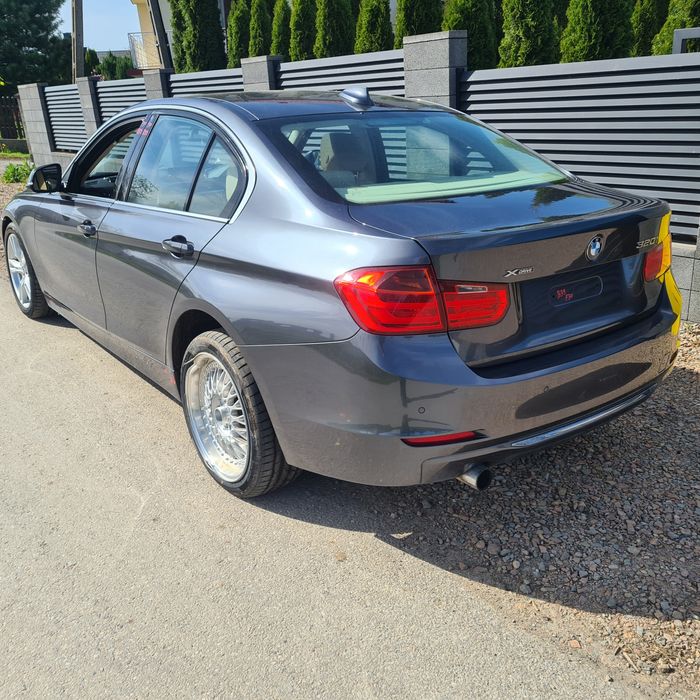 Drzwi BMW f30 nr.lakieru B39