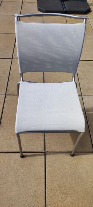 Mesa em vidro branco leitoso 120x80cms c/4 cadeiras