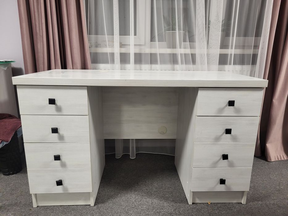 Стіл письмовий 130на 60см