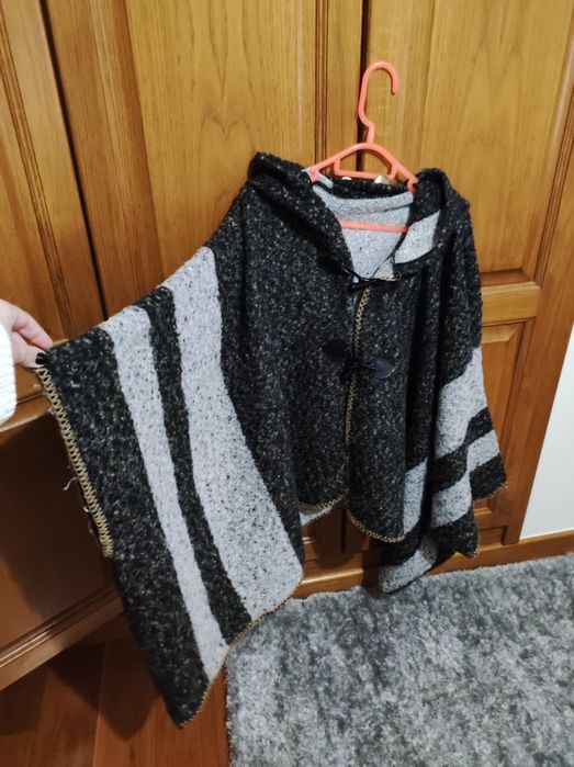 Vários casacos 4€ cada um