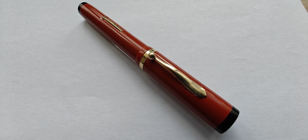 Pióro wieczne Aristocrat flex coral red