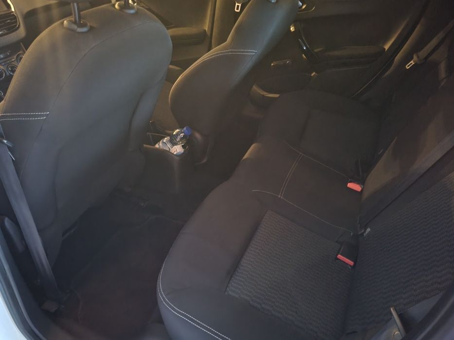 Peugeot 208 1.6 hdi style 2016